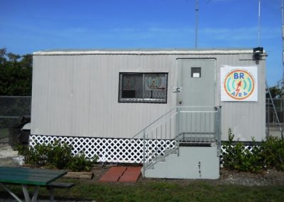 Relocatable modular office trailer for ham radio operator