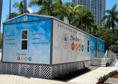 Prefabricated modular health clinic building in Miami