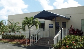 Customized modular sales office in Florida